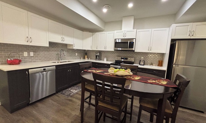 Northeast Edmonton House | “Forest Heights Gem ✨ 2BR Modern Suite | Near Expo, Downtown & River Valley”