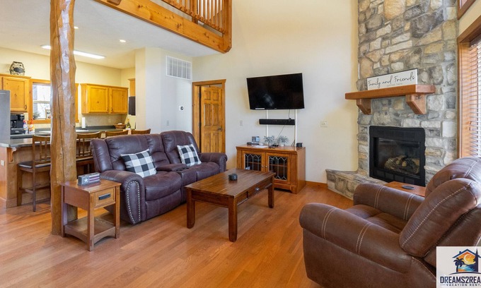 Indian Point Condo | Forest Heights Lodge