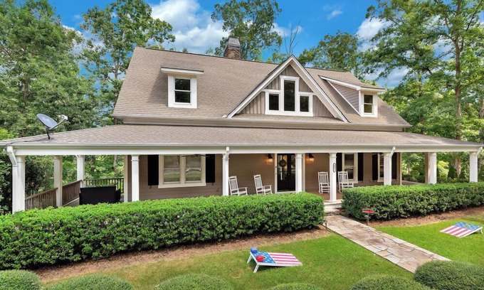 West Union House | Foreststone Fabulous Lake Keowee Waterfront Home