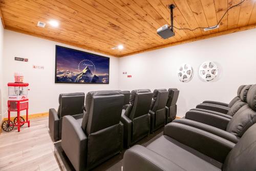 Gatlinburg House | Forever Green By Avada Properties