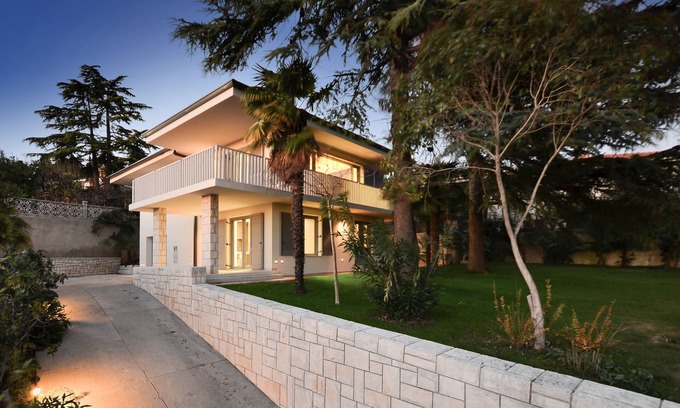 Portoroz Apartment | Forgotten Garden Villa