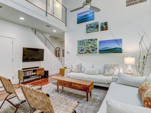 Historic Downtown Savannah House | Forsyth Artist Retreat