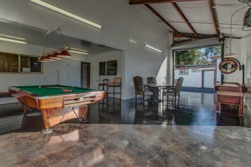 Fort Bragg House | Fort Bragg Family Night's Rest