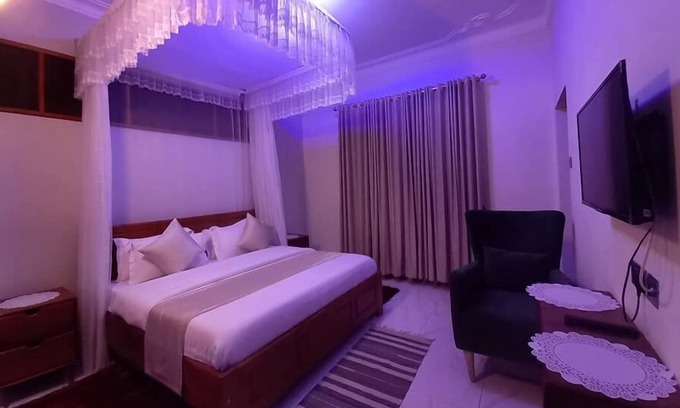 Fort Portal House | Fort Heights Homestay