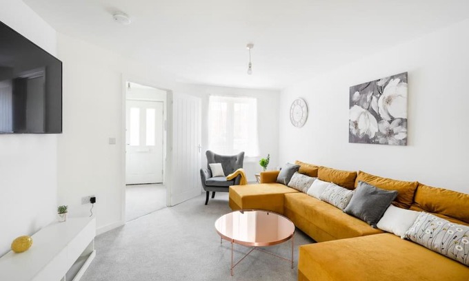 Severn Beach House | Fortified Three Bedroom Home Bristol