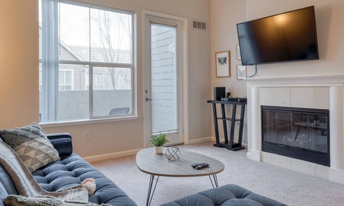 Foster City Apartment | Foster City 1 Bedroom with Lots of Amenities