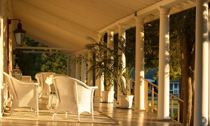 Lake Leelanau Resort | Fountain Point - Cottage 19