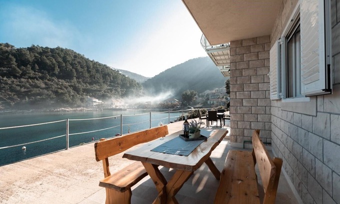 Babina House | Four Bedroom House with sea view
