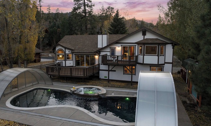 Upper Moonridge Cabin | Four Season Escape – Cozy Big Bear Cabin with Pool, Jacuzzi & Sauna
