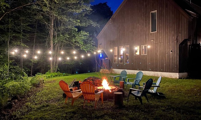 Plymouth Cabin | Four Season Escape | Near Lakes,Trails,Killington