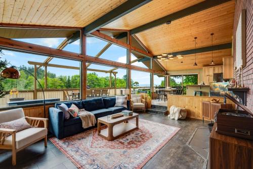 Port Angeles East House | Four Seasons Cabin, ONP, Olympic Trail, Hot-tub