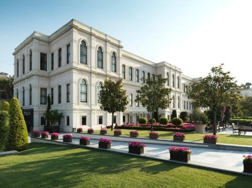 Besiktas Hotel | Four Seasons Hotel Istanbul at the Bosphorus