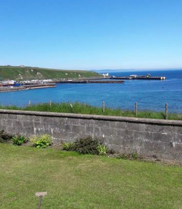 Thurso House | Four waves