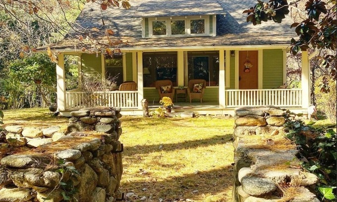 Lynn House | Fox Cottage