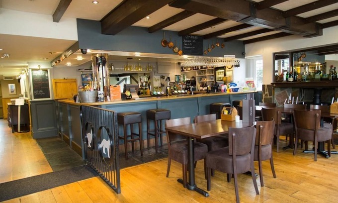 Brent Knoll House | Fox & Goose Inn