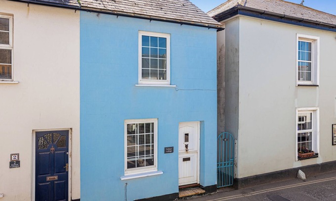 Malborough Cottage | FOXBEAR, pet friendly, with open fire in Malborough
