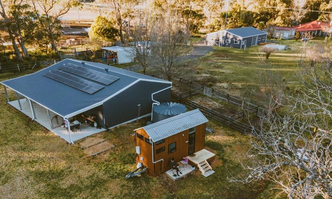 Robertson House | Foxglove Cottage Summ