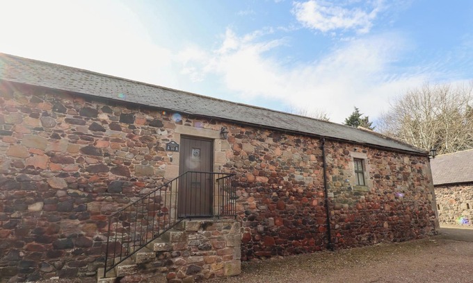 Akeld Cottage | FOXGLOVE COVET, family friendly, with a garden in Wooler