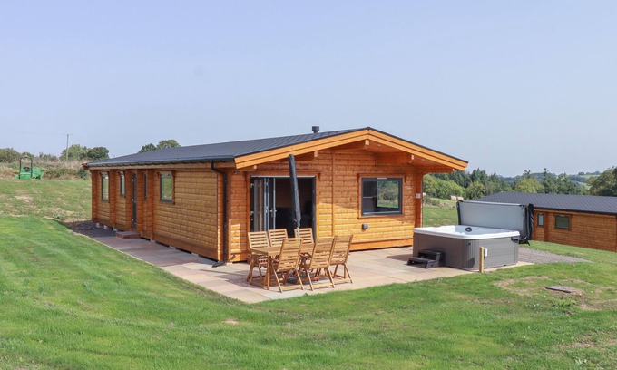 Sticklepath Cottage | Foxglove Lodge