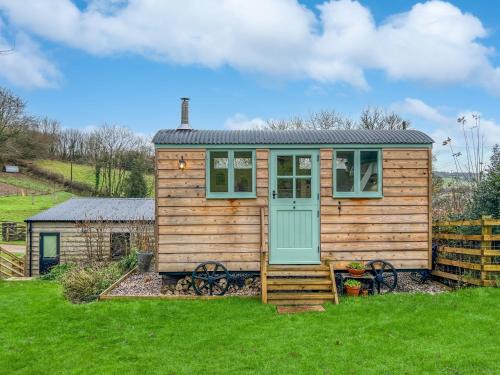 Dulverton Cabin | Foxgloves Hut Brompton Regis