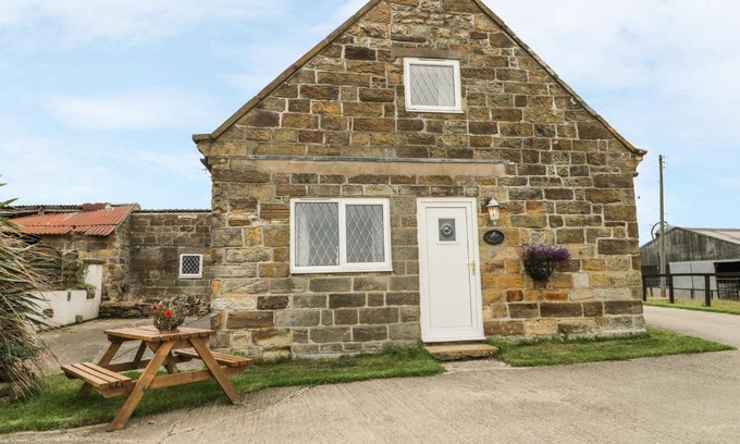 Hawsker House | Foxhunter Cottage