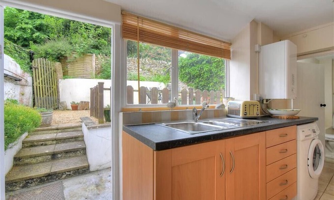 Charmouth Cottage | Foxley Cottage
