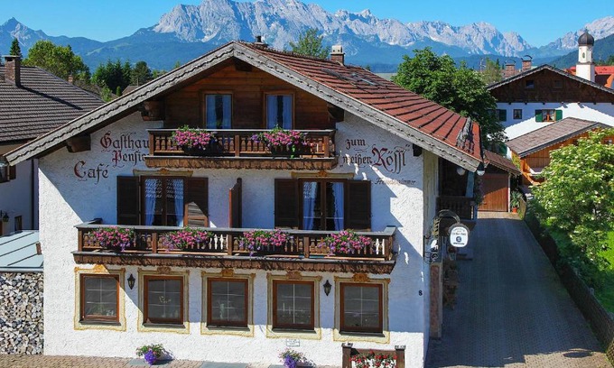 Wallgau Hotel | Frühstückspension Gästehaus Zum weissen Rössl