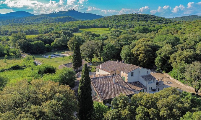 Durfort-et-Saint-Martin-de-Sossenac House | Domaine de la Verrerie 132 hectares 1000 m2