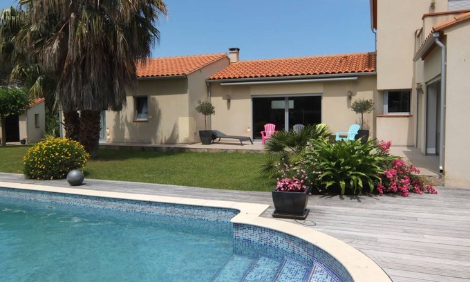 Saint-Genis Villa | 110 m² Villa ∙ 4 bedrooms ∙ 8 guests