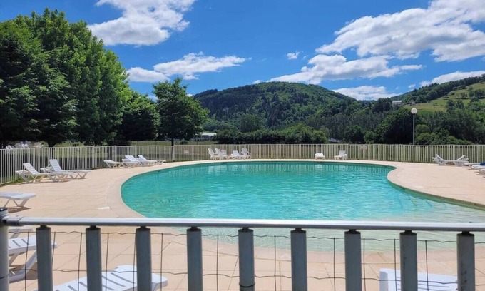 Saint-Geniez-d'Olt House | Relaxation at the foot of Aubrac