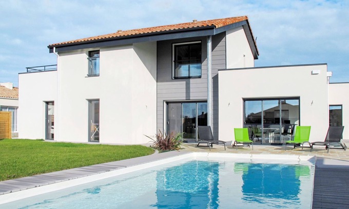 Saint-Gilles-Croix-de-Vie Apartment | Les Epinettes by Interhome
