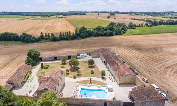 Saint-Hilaire-de-Villefranche Cottage | The Old Monastery - Degas