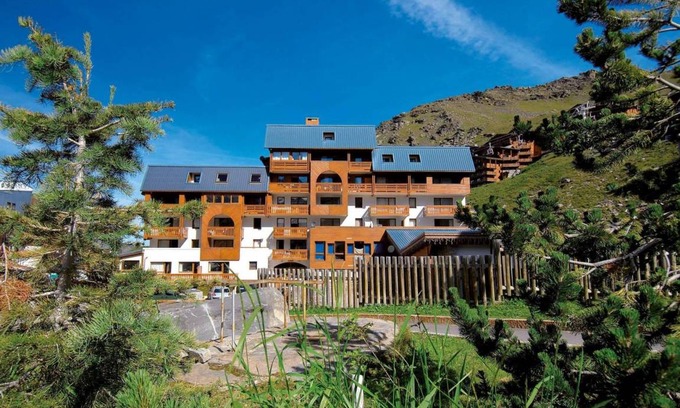Val-Thorens Apartment | Wifi, 50m from ski slopes, balcony, tv, ski locker, 35m², Val Thorens