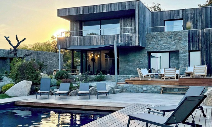 Pinarellu Villa | Superb architect-designed villa with swimming pool, sea & maquis views. Terrace 400m from the beach!