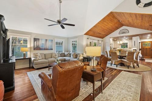 Vanderhorst Plantation House | FR480: 480 Fiddlers Reach