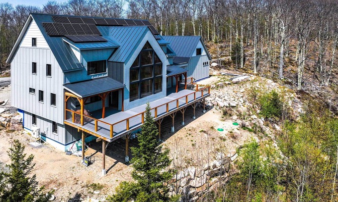 Franconia Apartment | Franconia Heights' Sustainable Mtn Apartment