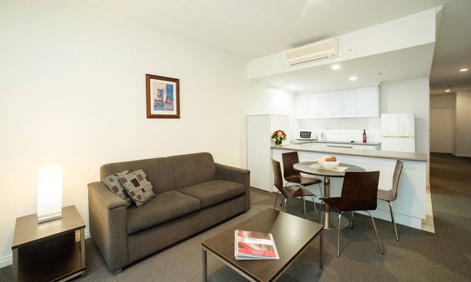 Adelaide Central Business District Apartment | Franklin Apartments