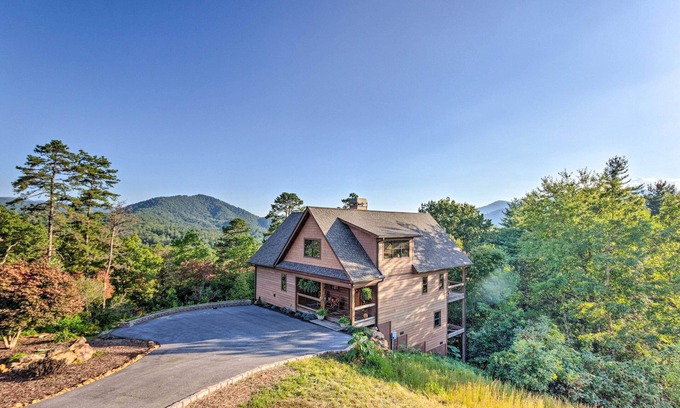 Franklin Cabin | Franklin Cabin in Nantahala National Forest!
