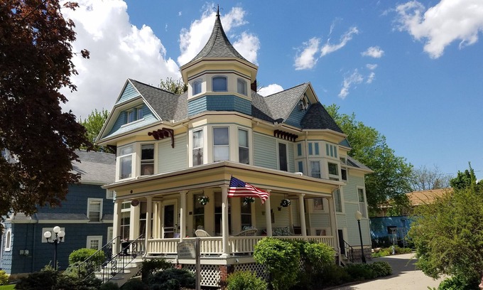 Appleton Bed & Breakfast | Franklin Street Inn B&B