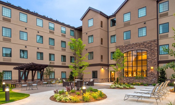 Hillsboro Apartment | Free Breakfast. Pool. Gym. Quick Drive to Rock Creek Country Club!