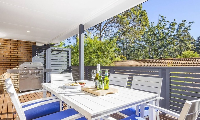 Kings Point House | Free night on us this winter at George's Hideaway
