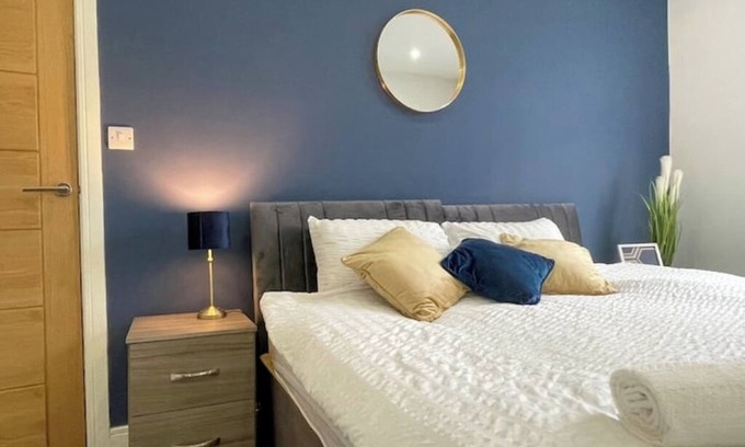 Castlefield Apartment | ➡ FREE Parking ★ 12min to the city ★ Christie NHS