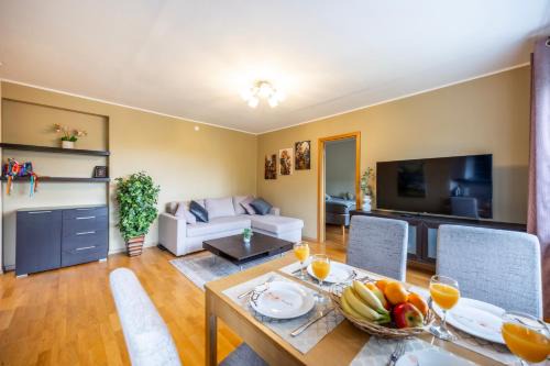 Tatari Apartment | Free Parking 2 BR city center