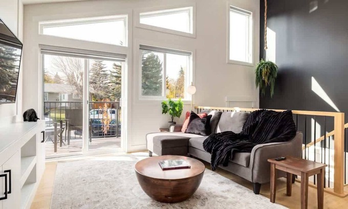 Rosscarrock House | Free Parking, Perfect Family Home w/King Bed