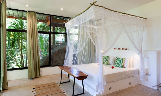 Praslin Island Apartment | Free Wifi + Outdoor shower at La Pointe Beach Huts