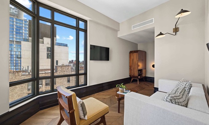 Bowery Condo | Freeman III by Rove 1BR Condo with Shared Amenities