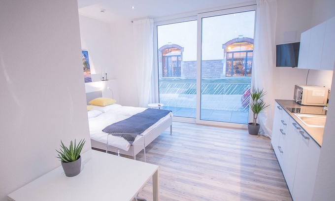 Bruhl-Guterbahnhof Apartment | Freiburger-ferienwohnung