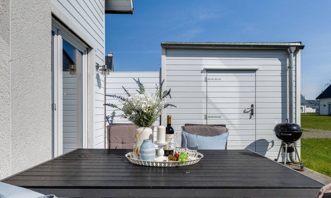 Olpenitz House | Freistehendes Haus Skippers Home mit Terrasse, Grill, Stellplatz, Haustiere