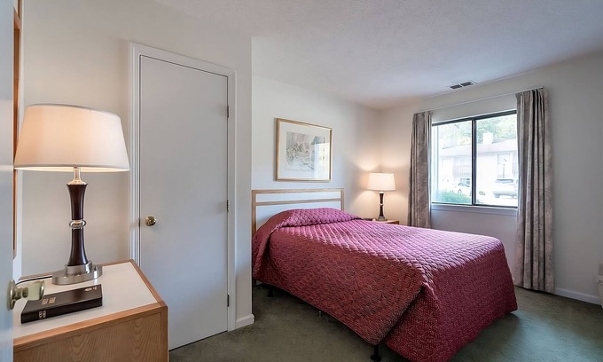 French Lick Villa | French Lick Escape | 2 Relaxing Villas with Full Kitchen and Indoor Pool