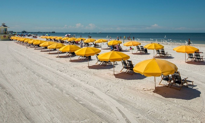 Clearwater Beach House | Frenchy's S On East Shore 486 3 Bedroom Home by Redawning